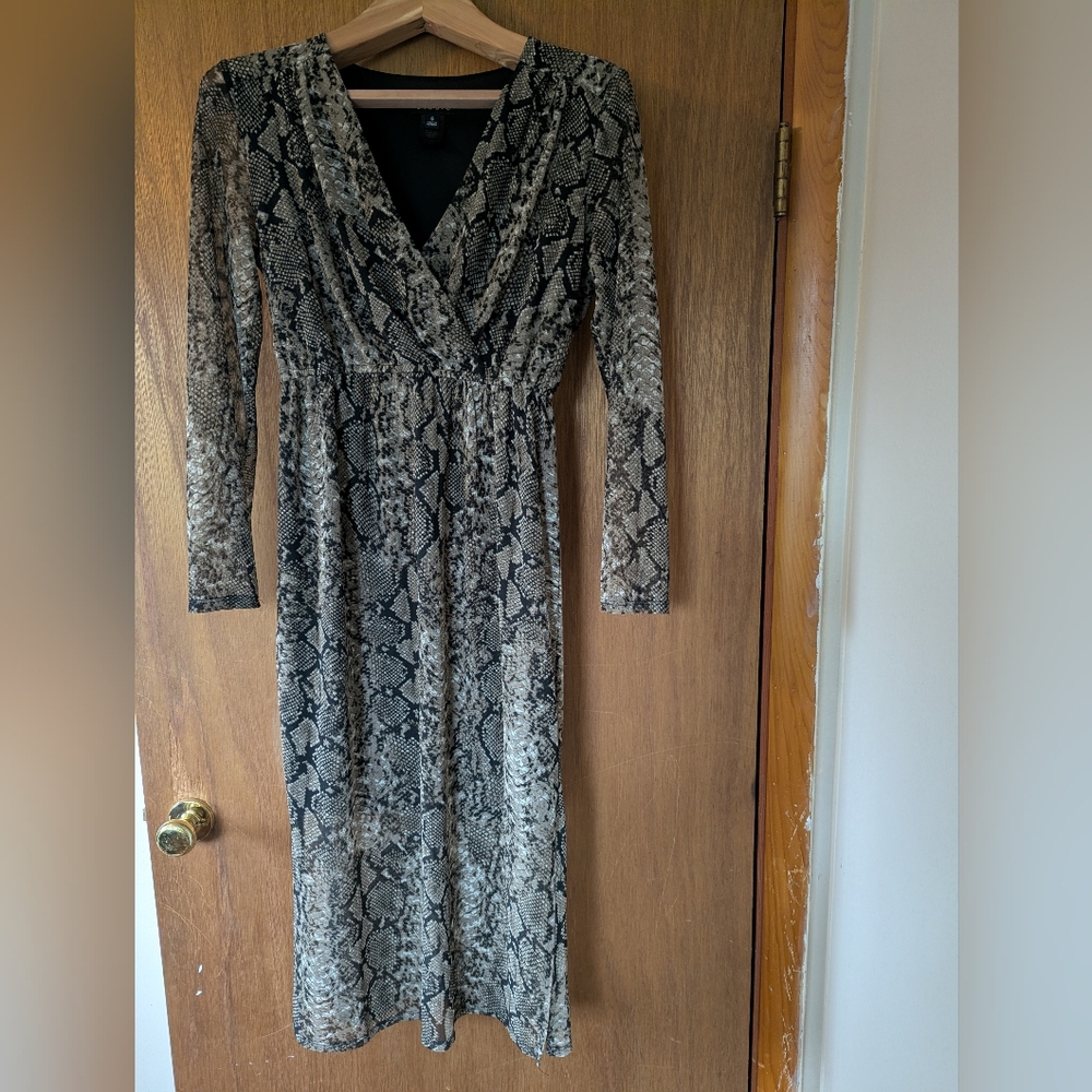 Snake Skin Mesh Print with Liner Size 6